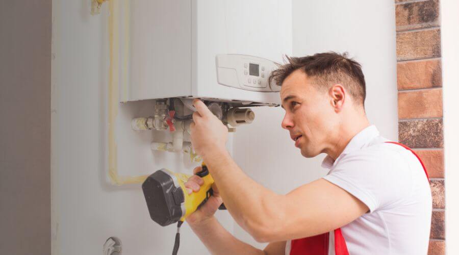 Professional water heater repair in La Pryor, TX